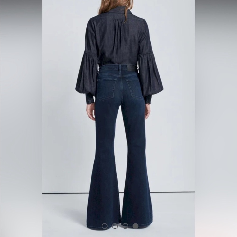 7 for All Mankind Mega Flare size 31